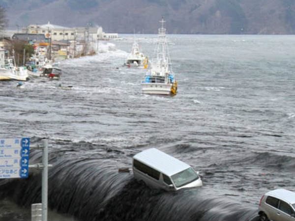  సునామీ పసిగట్టే పరికరాలు సైతం సూచనలు చేయలేదు