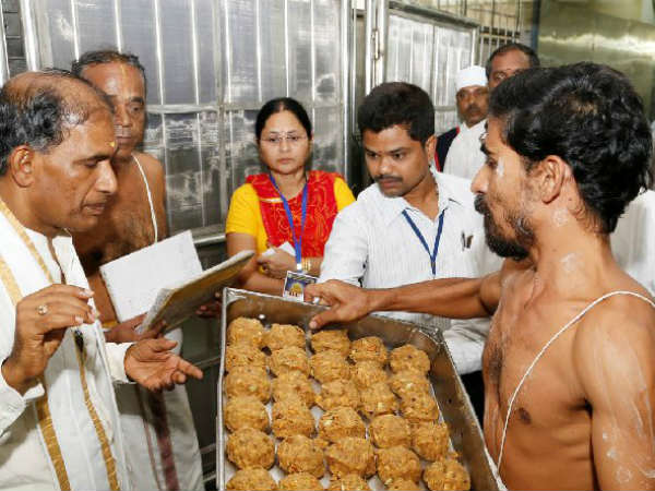 అదే...అవకాశంగా