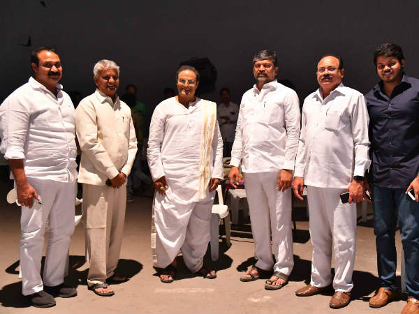 ఎన్టీఆరే స్వయంగా నటిస్తున్నట్లు..