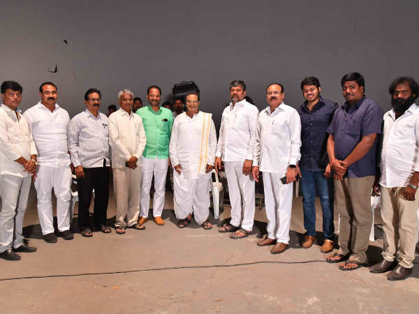 కీలక పాత్రల్లో ప్రముఖ నటులు