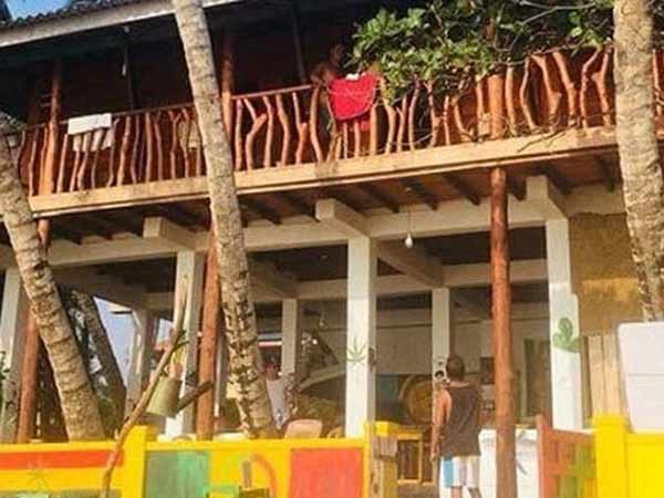  ఇడియట్స్‌గా భావించినా