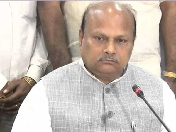 కుట్రలు, నేరాల్లో వైసీపీకి బీజేపీ కొత్త పాఠాలు