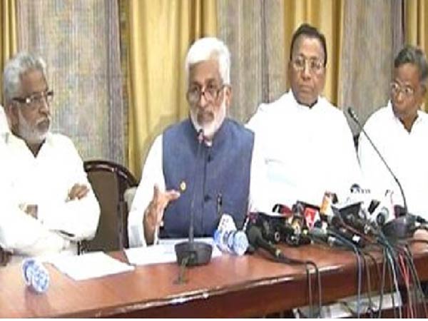 ఆ వ్యాఖ్యలు...విడ్డూరం