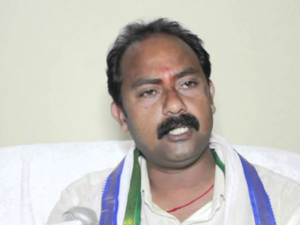 చంద్రబాబు పిలువలేదు కాబట్టి వెళ్లలేదనటం ఏమిటి?