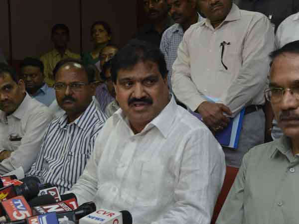 ఆధిపత్య పోరే కారణమా?