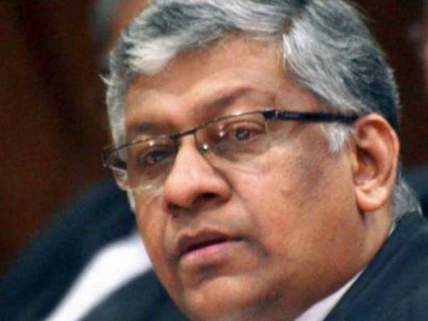 తాను...రాలేకపోవచ్చన్న సిజే తాను...రాలేకపోవచ్చన్న సిజే