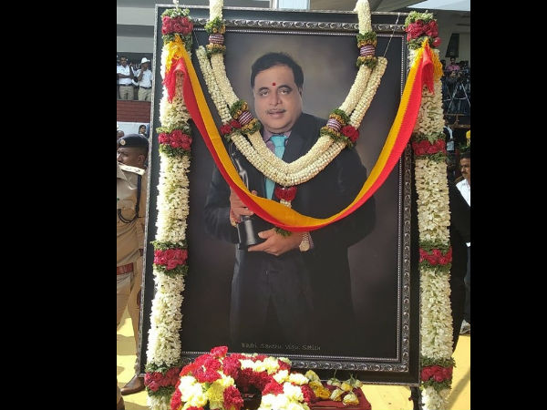 బతికుండగానే శ్రద్దాంజలి