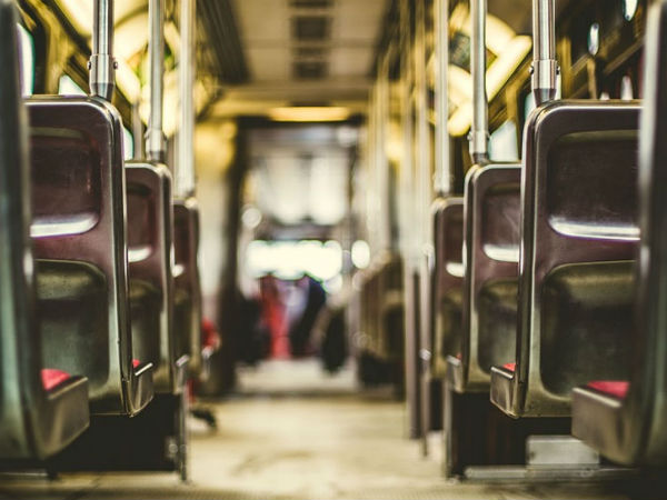 ఢిల్లీ బస్సులో మహిళా జర్నలిస్టుకు లైంగిక వేధింపులు ఢిల్లీ బస్సులో మహిళా జర్నలిస్టుకు లైంగిక వేధింపులు