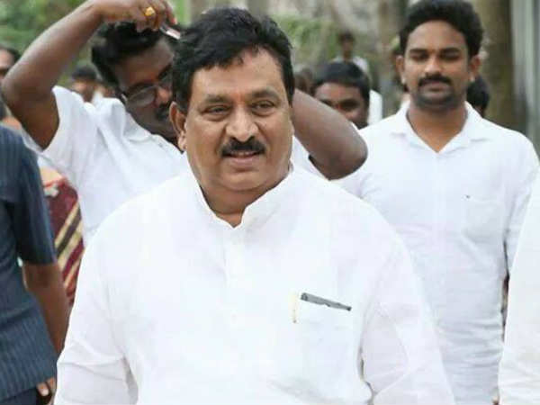 కేంద్రానికి భయపడం...చినరాజప్ప కేంద్రానికి భయపడం...చినరాజప్ప