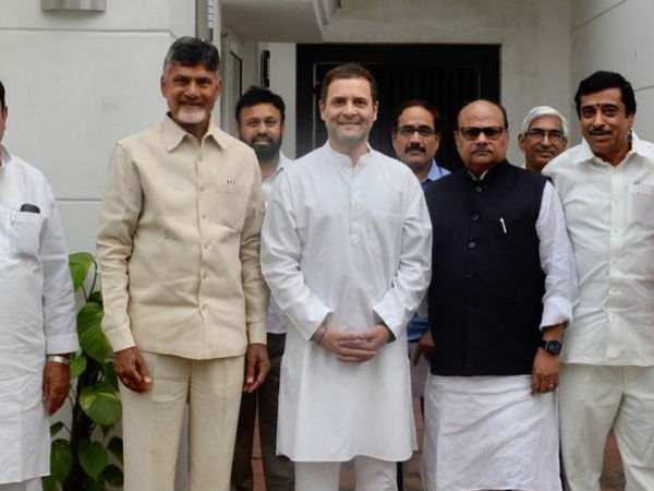 ఏ స్థాయికైనా దిగజారుతారా?.. మీడియా వంతపాడటం..