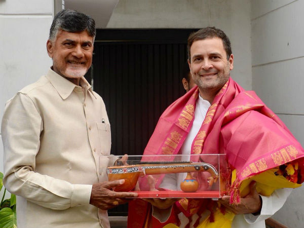తిమ్మిని బమ్మిని చేయగల సామర్థ్యం ఉన్న నేత చంద్రబాబు