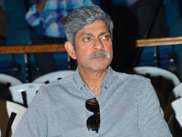 సుహాసినికి జగపతిబాబు అండ