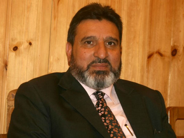 సీఎం అభ్యర్థిగా పీడీపీ సీనియర్ నేత అల్తాఫ్ బుఖారీ సీఎం అభ్యర్థిగా పీడీపీ సీనియర్ నేత అల్తాఫ్ బుఖారీ