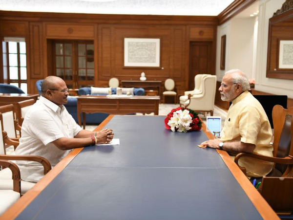 ప్రజలు మోడీనే కోరుకుంటున్నారు..