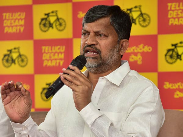 ఖైరతాబాద్ అంశంలో అంటీముట్టనట్టు వ్యవహరించిన రమణ..! ఆగ్రహం వ్యక్తం చేస్తున్న ఆశావహులు..!! ఖైరతాబాద్ అంశంలో అంటీముట్టనట్టు వ్యవహరించిన రమణ..! ఆగ్రహం వ్యక్తం చేస్తున్న ఆశావహులు..!!