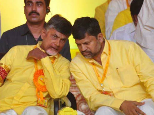 సీట్లు ముఖ్యం కాదు, తెరాస ఓటమి ముఖ్యం