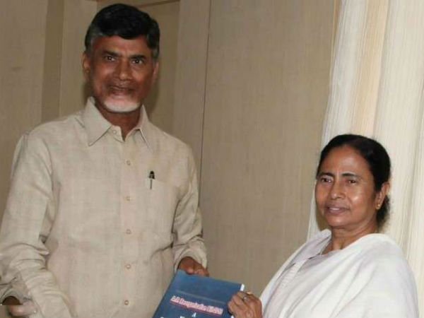 మ‌మ‌తా తో చంద్ర‌బాబు భేటీ..! జాతీయ స్థాయిలో ప్రాధాన్య‌త‌..!!