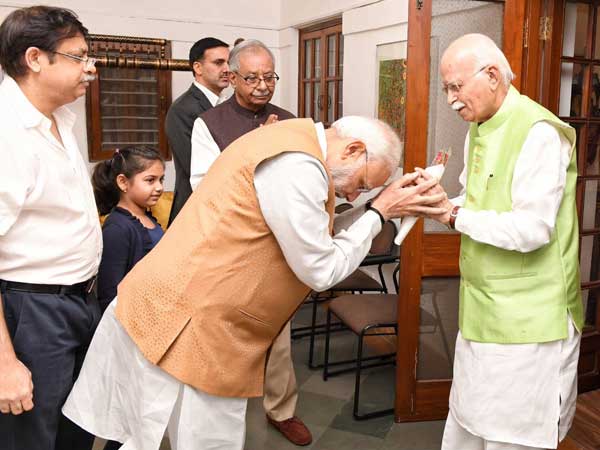 PM Modi meets LK Advani on his 91st birthday PM Modi meets LK Advani on his 91st birthday