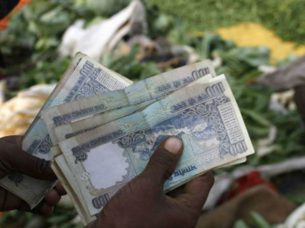 చిరుద్యోగి ఫంక్షన్‌కు రూ. 2 లక్షలు ఖర్చు