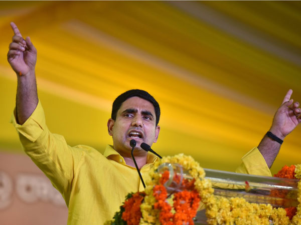 జగన్ పై...లోకేష్ వ్యంగాస్త్రాలు