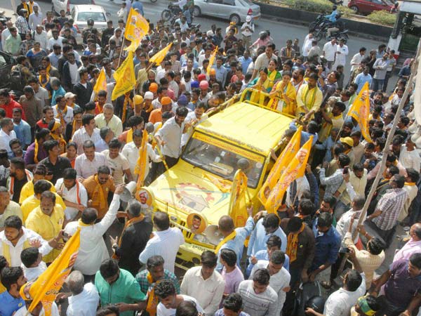 బాధను మింగి ప్రచారం