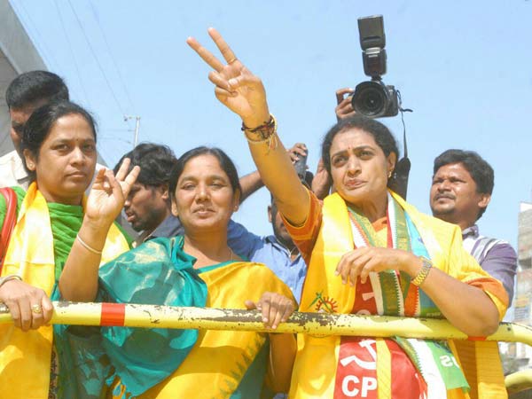  భారీ మెజార్టీతో గెలిపించాలి