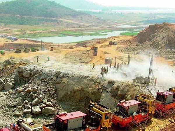 పనుల నాణ్యతపై...హెచ్చరికలు