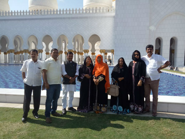 Puttur former mla Shakunthala Shettys wearing Burka photo viral in social media.