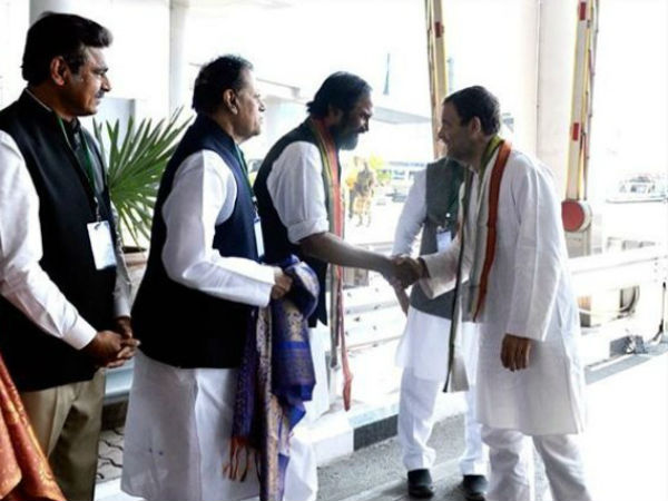 తెరాస అంటే తెలంగాణ రాష్ట్ర సంఘ్ పరివార్ తెరాస అంటే తెలంగాణ రాష్ట్ర సంఘ్ పరివార్