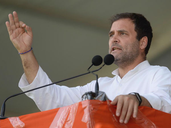 కేసీఆర్ కుటుంబంలో నలుగురికి ఉద్యోగాలు కేసీఆర్ కుటుంబంలో నలుగురికి ఉద్యోగాలు