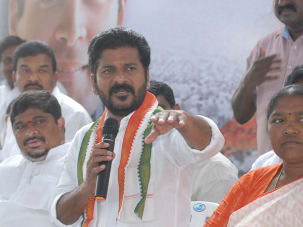 రేవంత్ చక్రం తిప్పుతున్నారా?