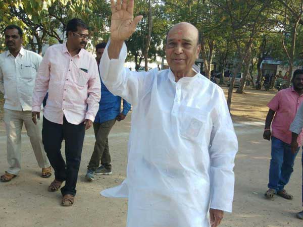 కాంగ్రెస్ పార్టీకి శంకర రావు గుడ్ బై కాంగ్రెస్ పార్టీకి శంకర రావు గుడ్ బై