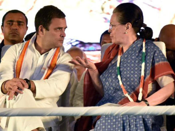 మ‌హిళ‌ల‌కు, వెనుక‌బ‌డిన వ‌ర్గాల‌కు న్యాయం చేయ‌ని గులాబీ పార్టీ..! ఆవేద‌న వ్య‌క్తం చేసిన సోనియా..!!