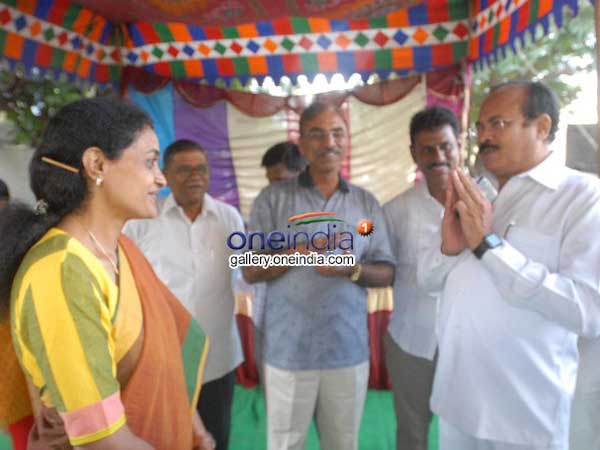 అనూహ్యంగా తెరపైకి సుహాసిని