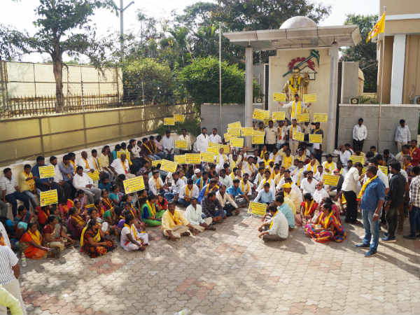 కాంగ్రెస్ కంటే 32వేల ఓట్లు ఎక్కువ