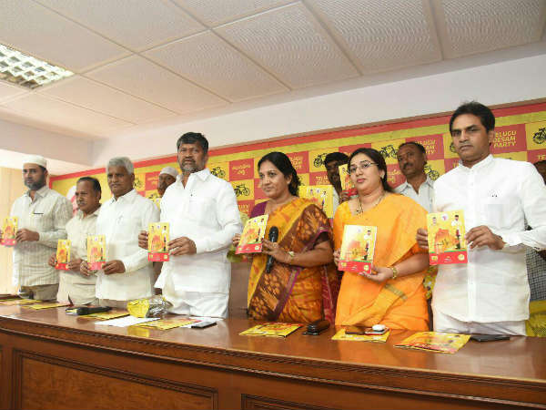ఎన్టీఆర్ క్యాంటీన్ ద్వారా రూ.5కే భోజనం ఎన్టీఆర్ క్యాంటీన్ ద్వారా రూ.5కే భోజనం