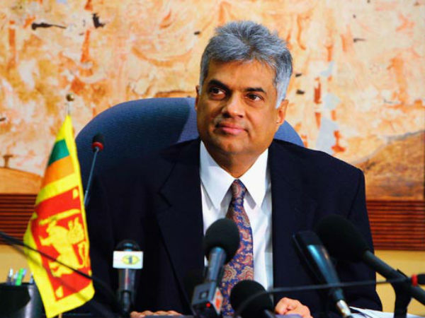 పారని మంత్రాంగం.. సిరిసేనకు సుప్రీం దెబ్బ