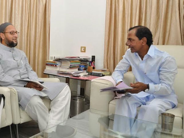 ప‌రిణామాల‌పై ఆచితూచి అడుగేస్తున్న ఎంఐఎం..! ఎవ‌రికి అనుకూల‌మో..!!