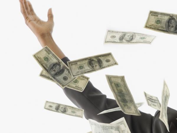 మన రూపాయల్లో రూ.1.5 కోట్లు