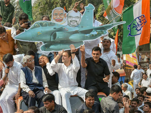 రాఫెల్ జెట్ కొనుగోలులో అవినీతి జరిగిందన్న కాంగ్రెస్