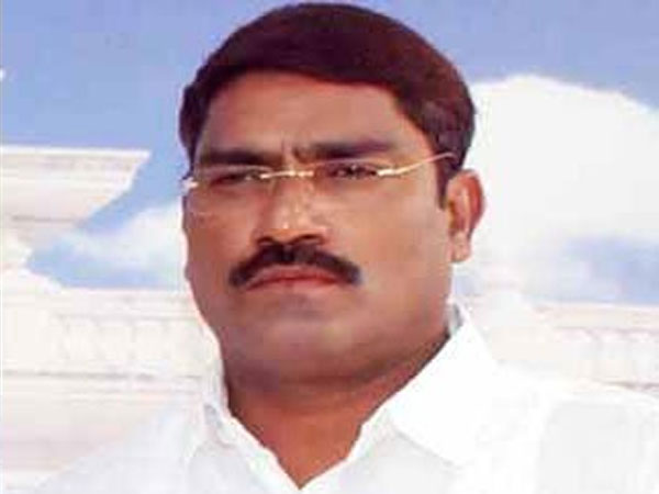 కేటీఆర్కు లై డిటెక్టర్ టెస్ట్ చేస్తే వాస్తవాలు కేటీఆర్కు లై డిటెక్టర్ టెస్ట్ చేస్తే వాస్తవాలు