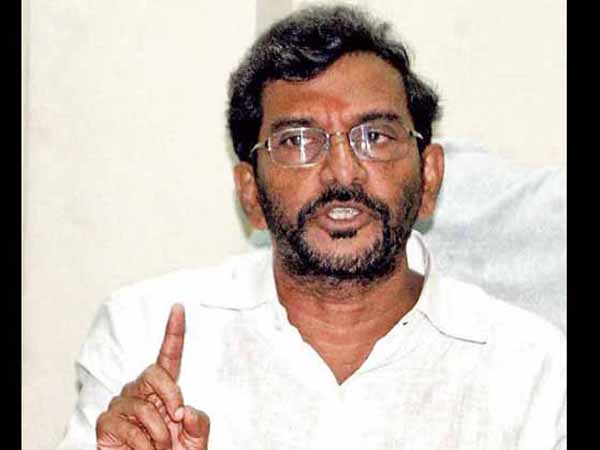 ఇంత చండాలంగా మాట్లాడుతారా? ఇంత చండాలంగా మాట్లాడుతారా?