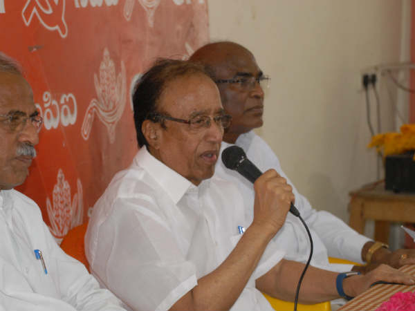 ప్రజా స్వామ్యంలో ఓటమి సహజం..! పార్టీ శ్రేణుల్లో భరోసా నింపిన సుధాకర్ రెడ్డి..! ప్రజా స్వామ్యంలో ఓటమి సహజం..! పార్టీ శ్రేణుల్లో భరోసా నింపిన సుధాకర్ రెడ్డి..!