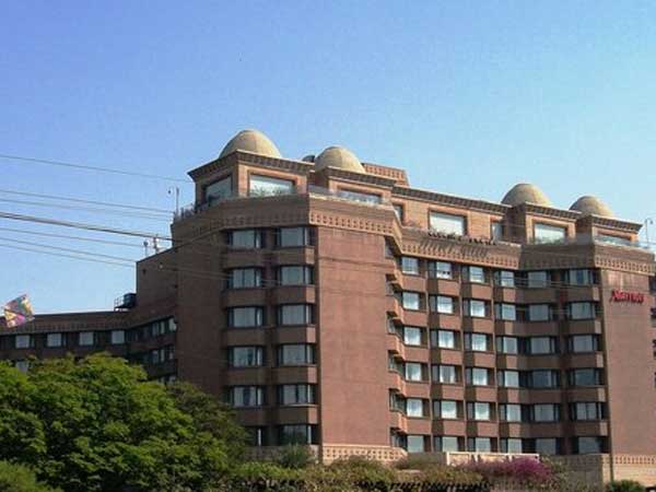 వైస్రాయ్ హోట‌ల్ లో జ‌రిగింది అదే..