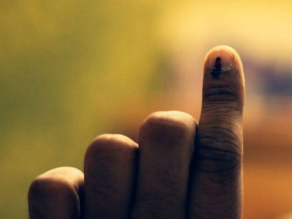 ఓటరు కార్డు లేకుంటే మరిన్ని గుర్తింపు కార్డులు.. ఓటరు కార్డు లేకుంటే మరిన్ని గుర్తింపు కార్డులు..