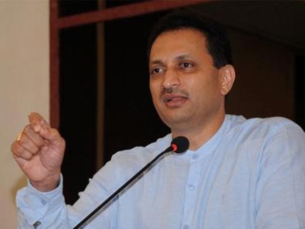 అనంత్ కుమార్ వివాదం