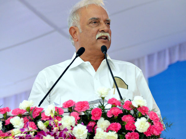 చిరంజీవి తెలుసు..ప‌వ‌న్ తెలియ‌దు..