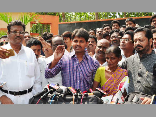 వెలుగులోకి వ‌స్తున్న వాస్త‌వాలు..! విచార‌ణ వేగం పెంచిన సీబీఐ..!!