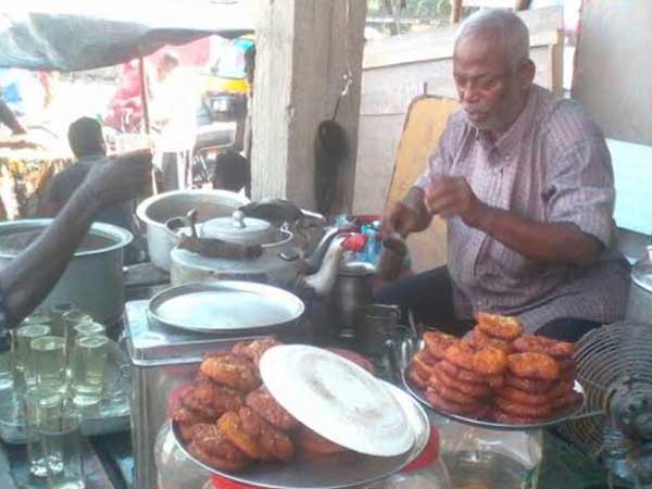 సామాన్యుడికి అరుదైన గౌరవం