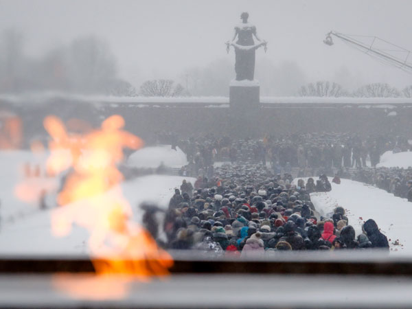 ఇల్లినాయిస్‌లో గడ్డకట్టిన సరస్సు